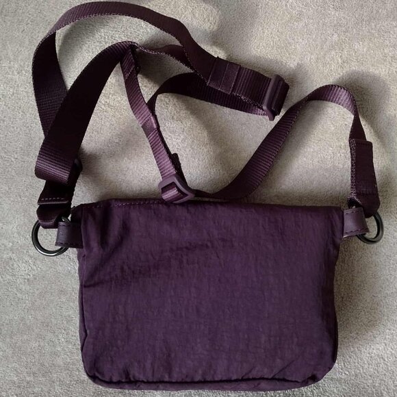 Lululemon Festival Bag Crossbody in Black Cherry - Picture 6 of 16